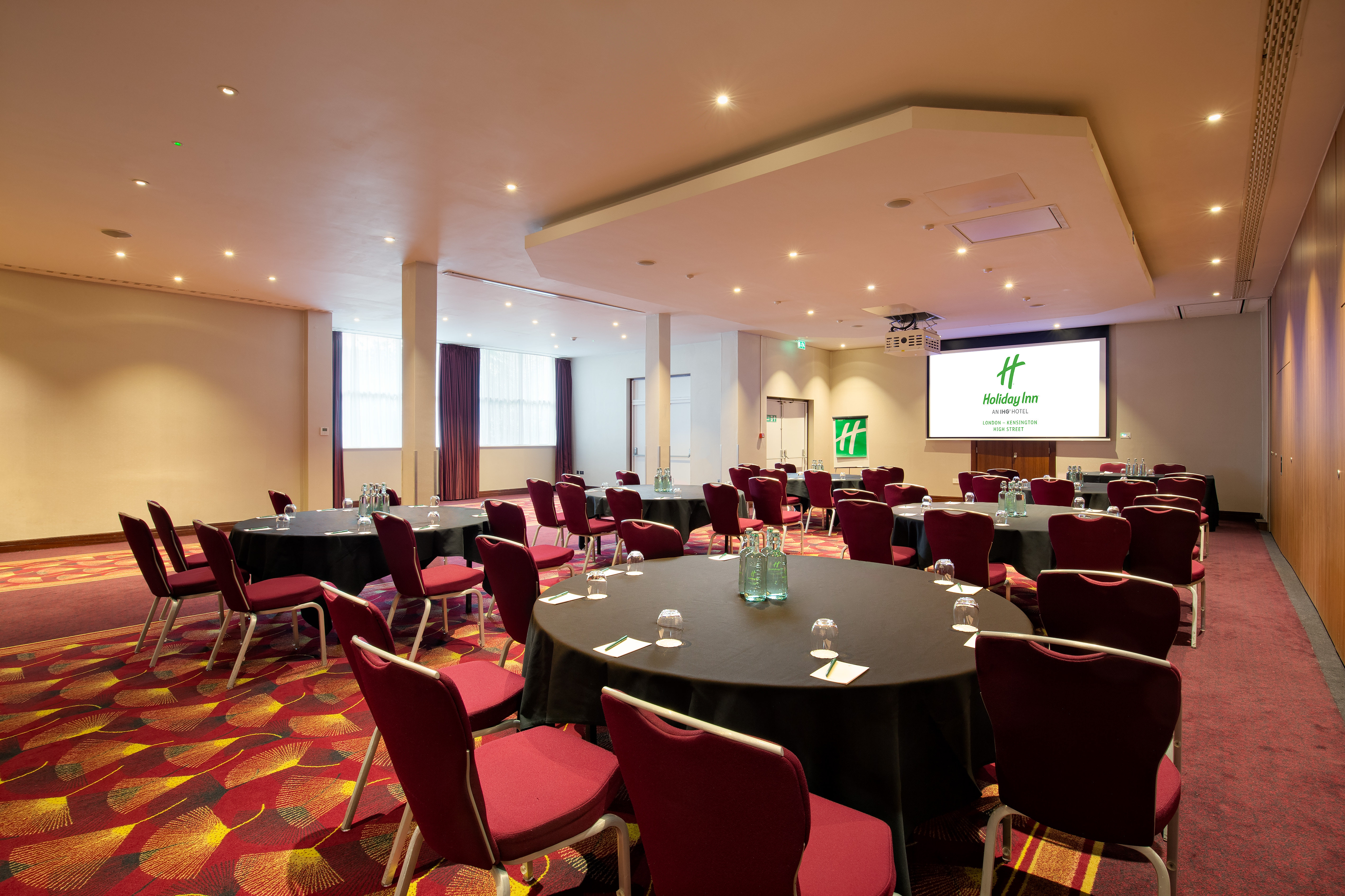 Holiday Inn London - Kensington High St. by IHG 71/81
