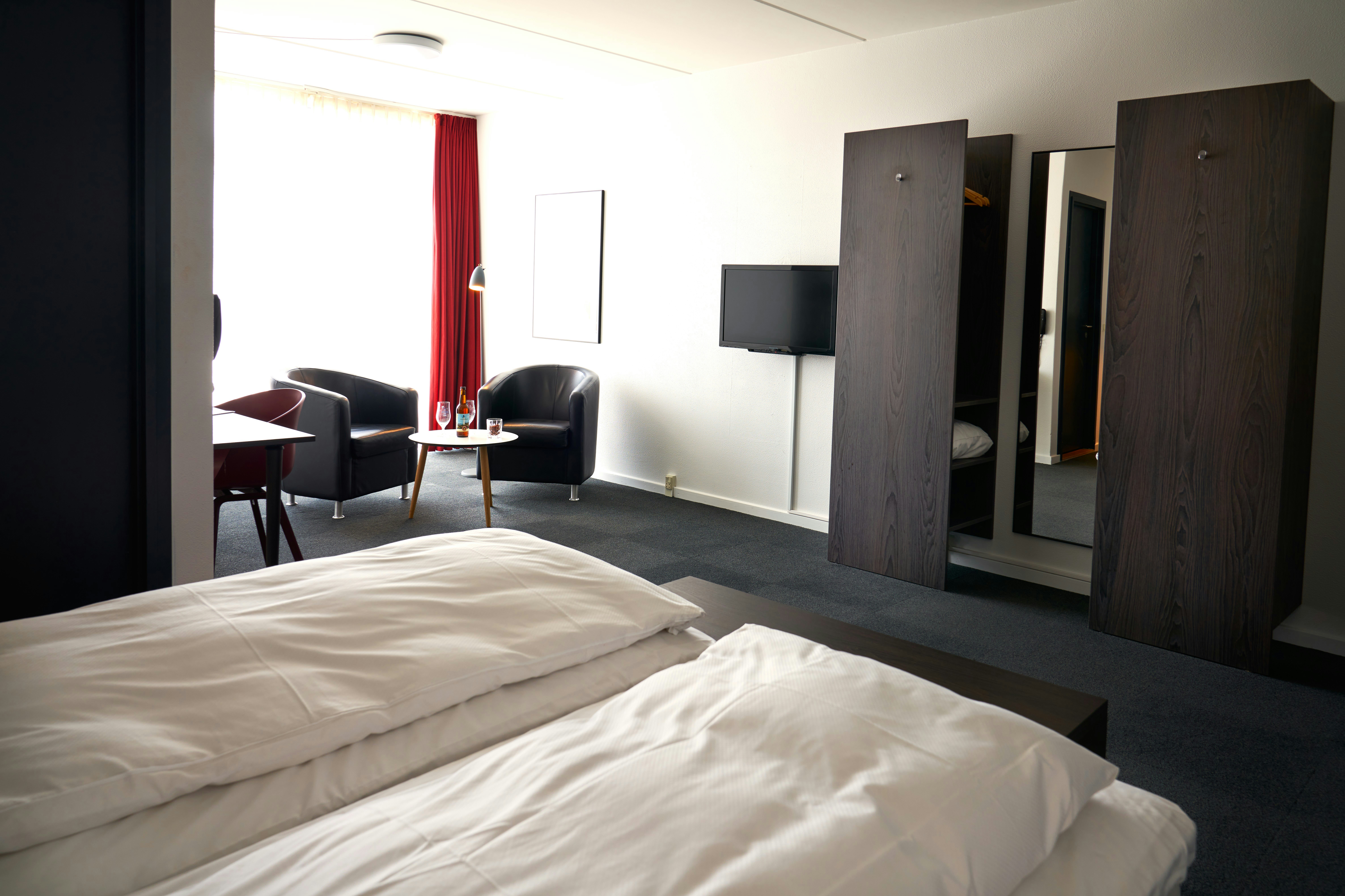 Montra Skaga Hotel First Partner 10/56