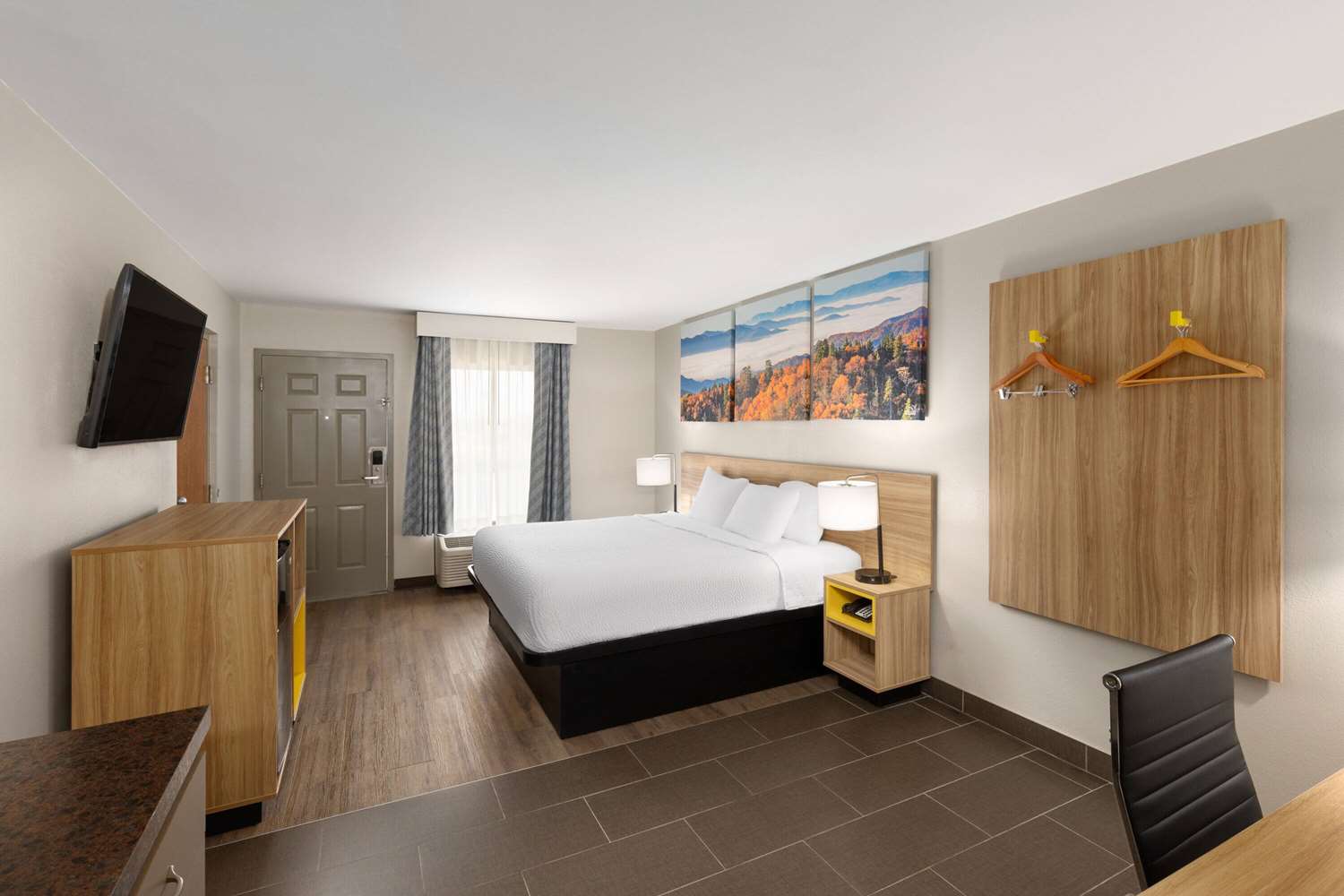 Days Inn By Wyndham Clarksville North 16/63