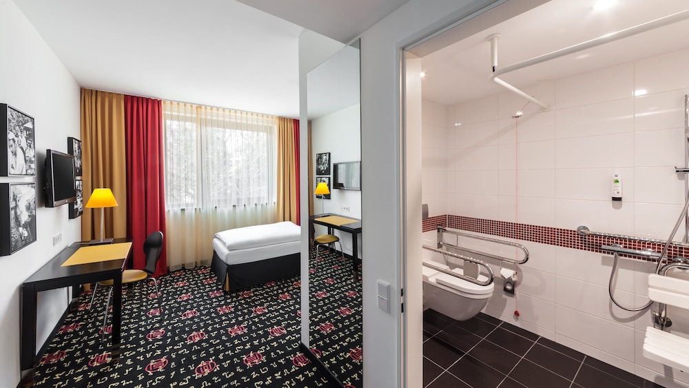 Holiday Inn Munich - Westpark 14/83