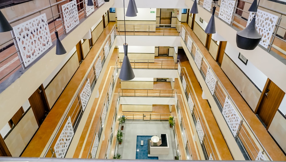Siesta Navi Mumbai 2/41
