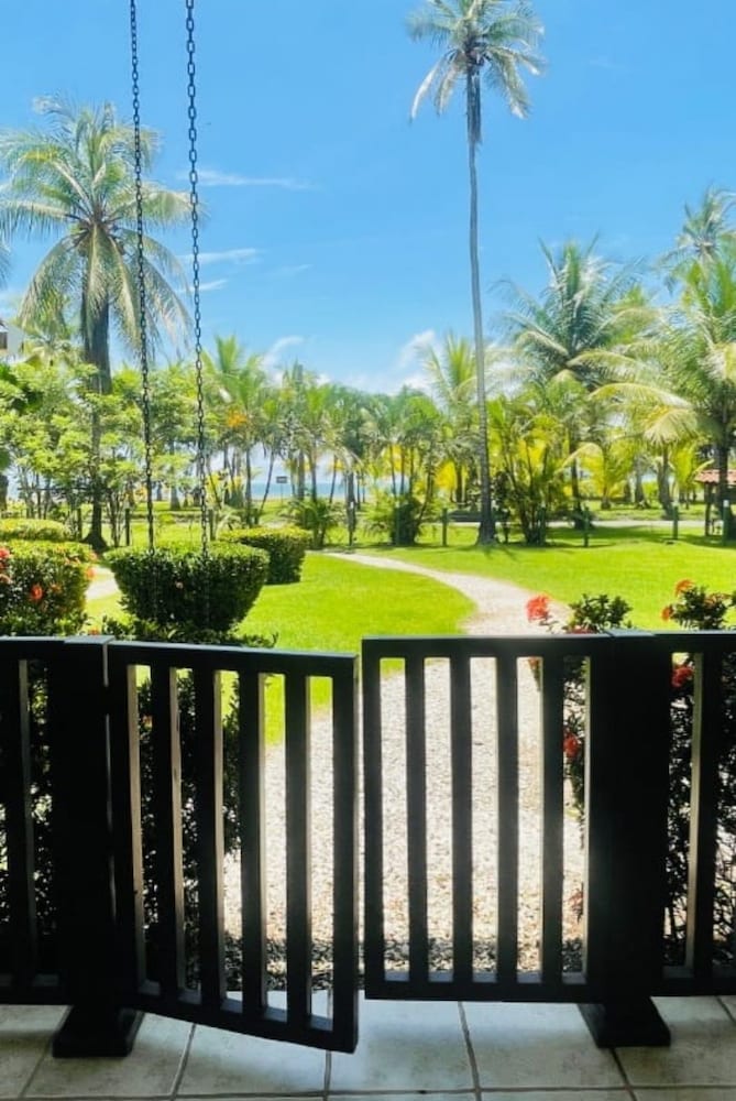 Cocomar Beachfront Hotel Island Resort 2/65
