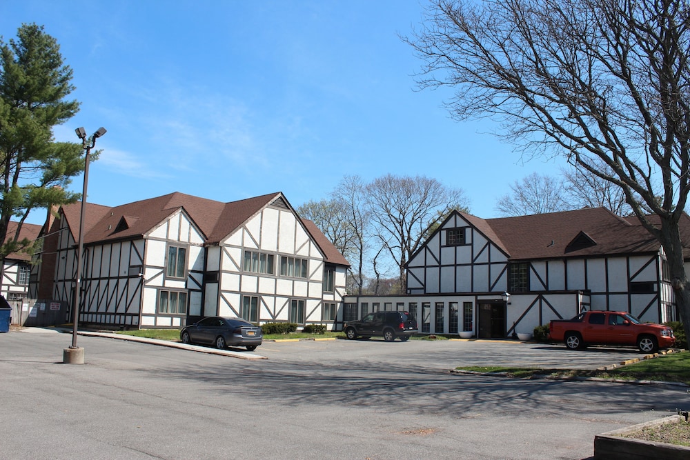 East Norwich Inn-Oyster Bay, Long Island, NY 51/54