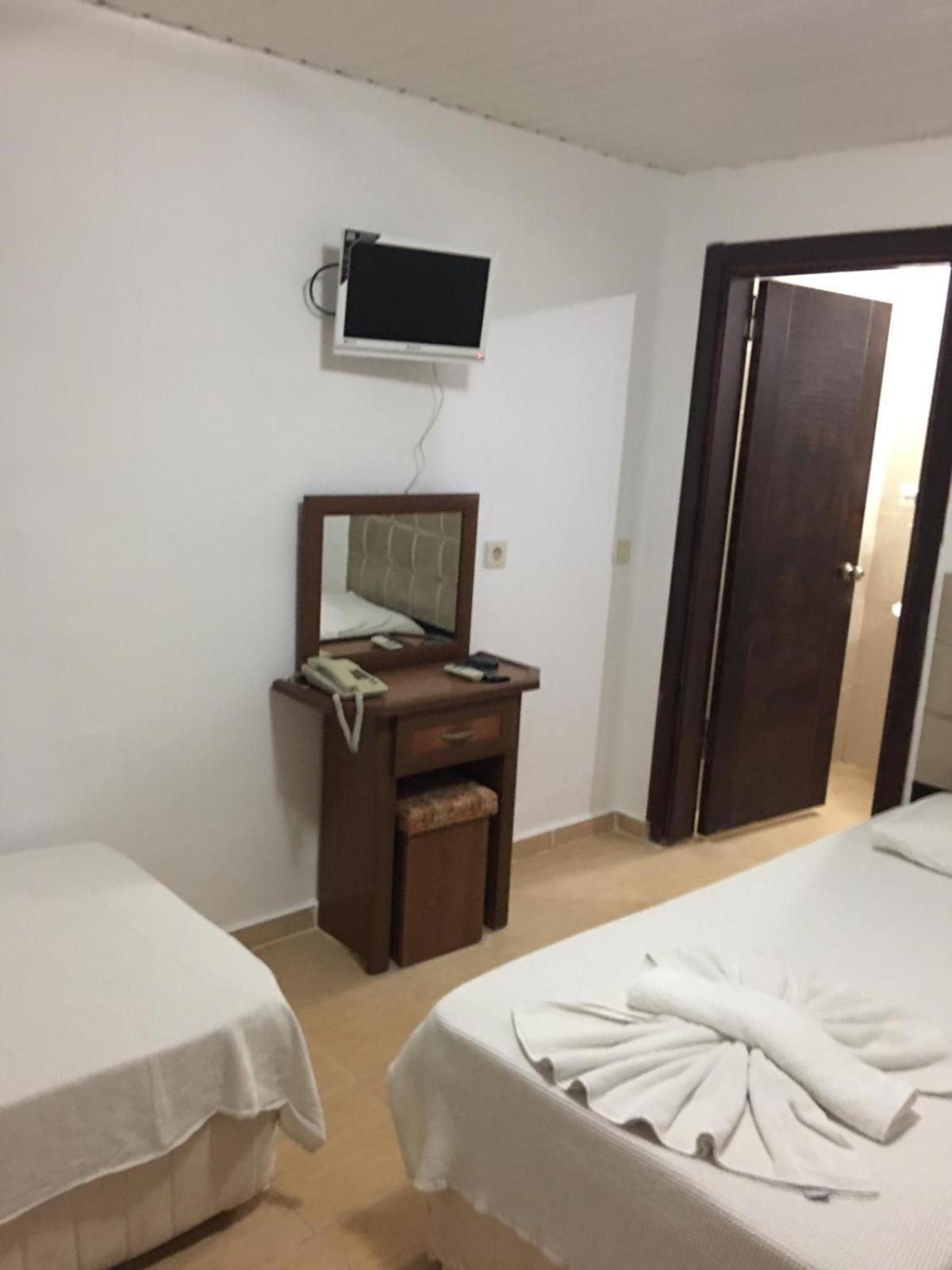 Ugur Hotel 4/35