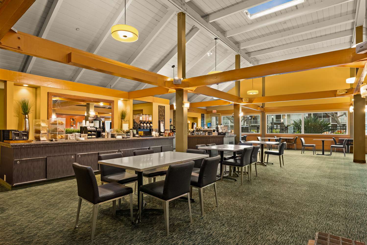 Best Western The Plaza Hotel Honolulu Airport 27/30