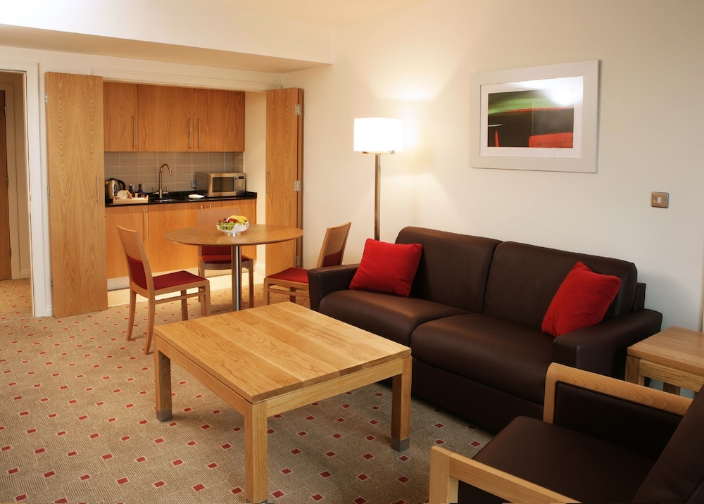 Clayton Hotel Liffey Valley 26/36