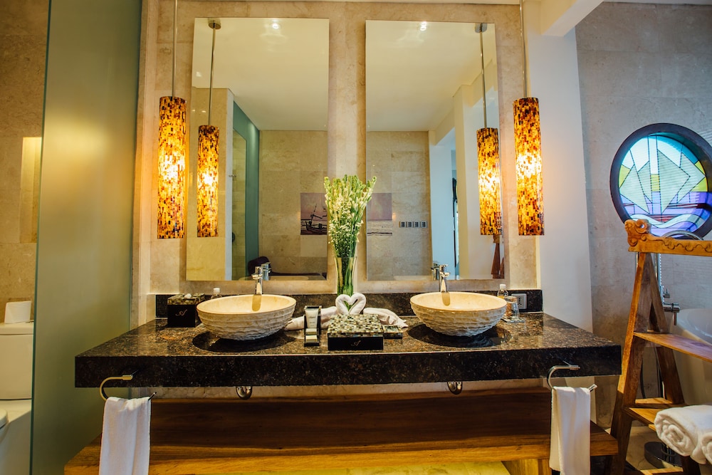 Anapuri Villas 49/50