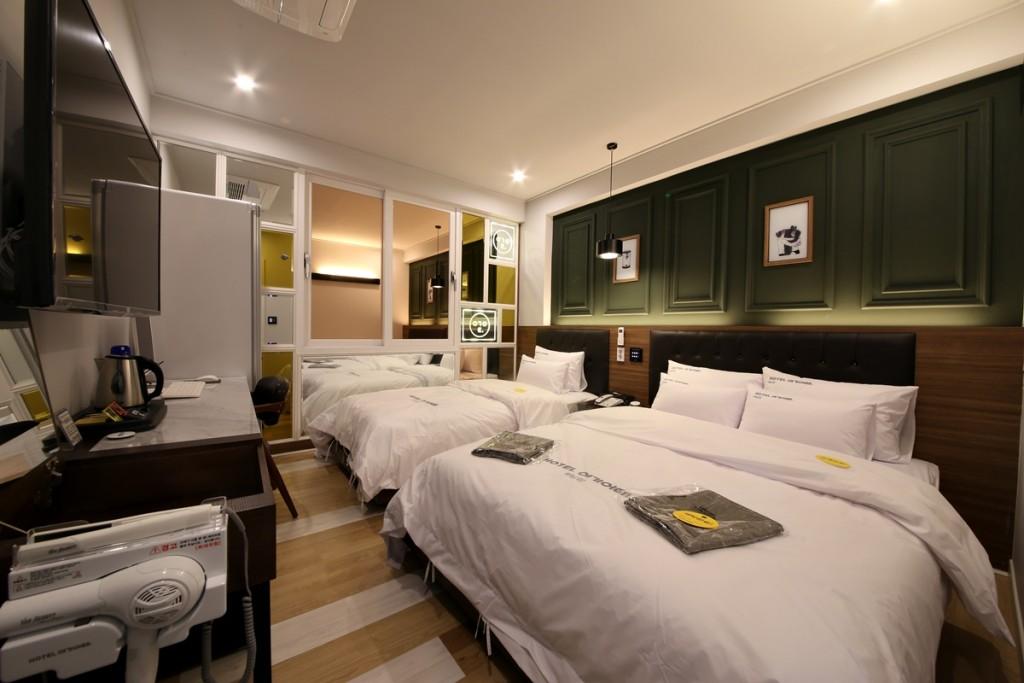 Room, Single Bed