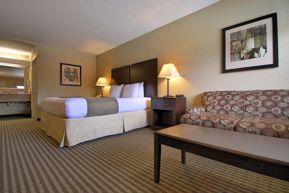 Best Western Cedar Inn 9/24