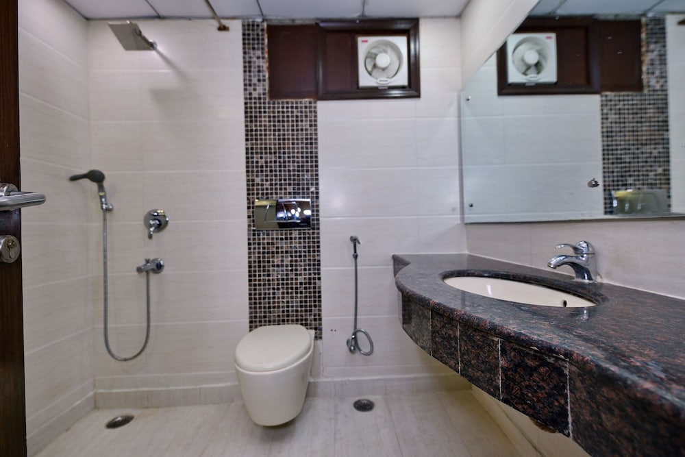 Hotel Silver Stone 21/56