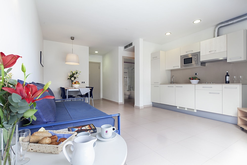 Apartamentos Porta Coeli 7/64
