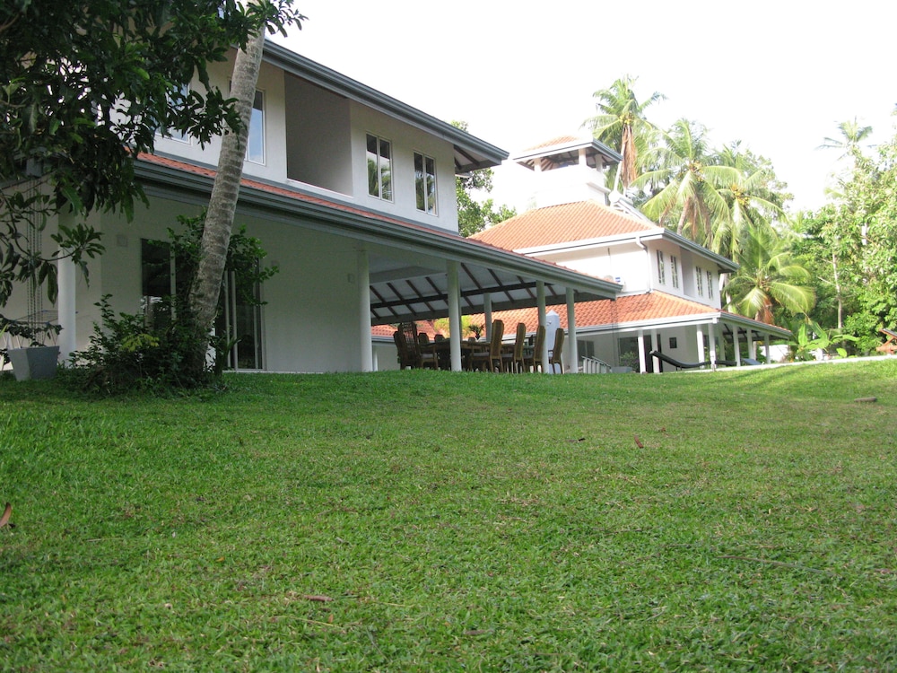 Anuhas Airport Villas 29/44