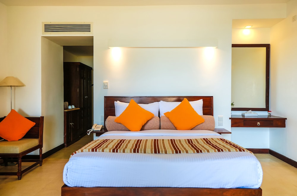 suite, ocean view