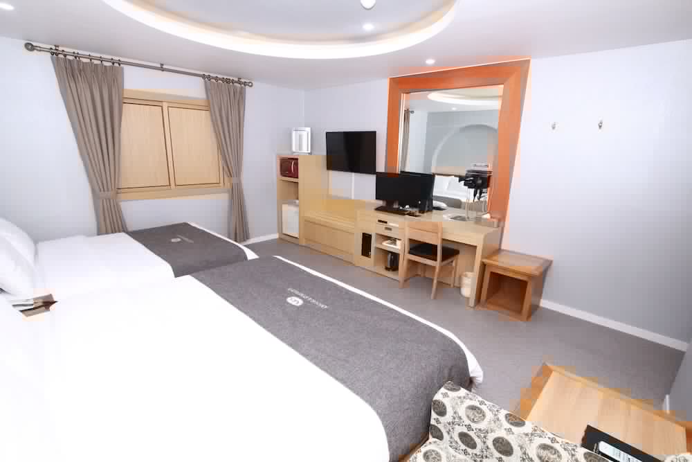 Hotel Amour Symphony 30/49