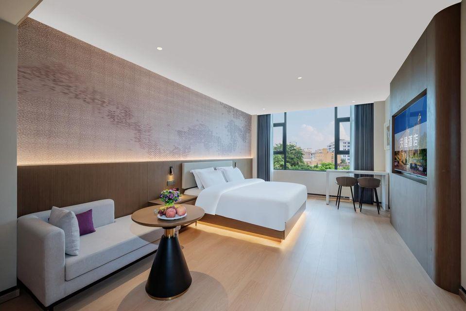 Yangjiang Tianbao Business Hotel 10/36