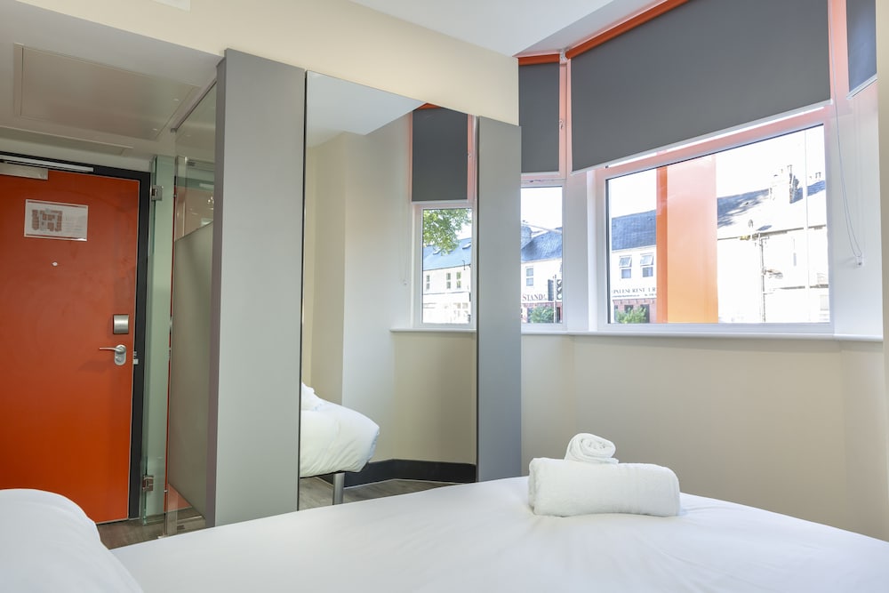 Easyhotel Reading 12/22