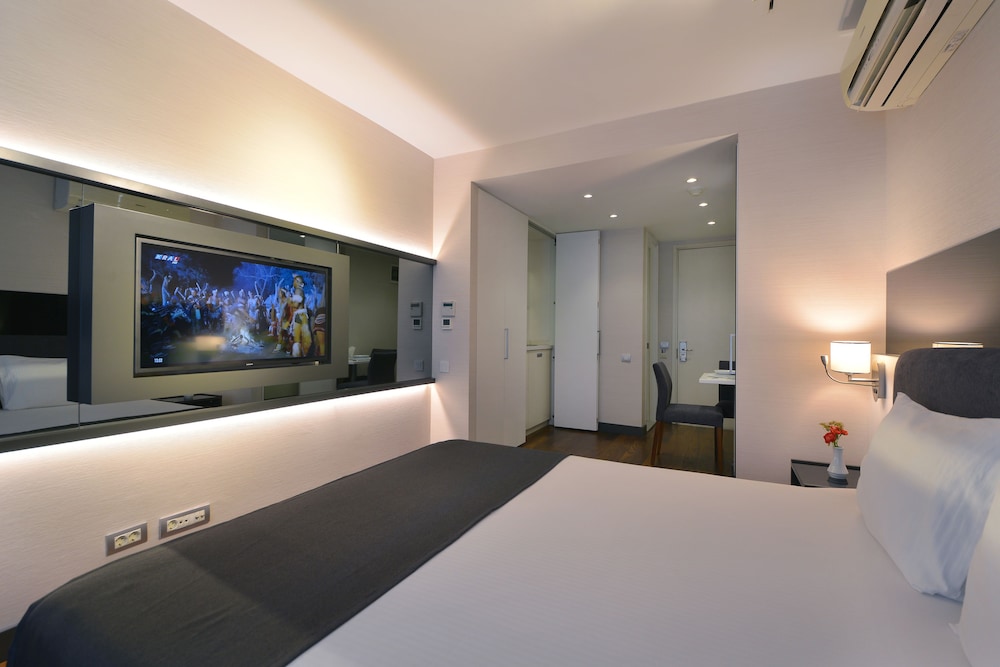 Nish Istanbul Suites 5/23