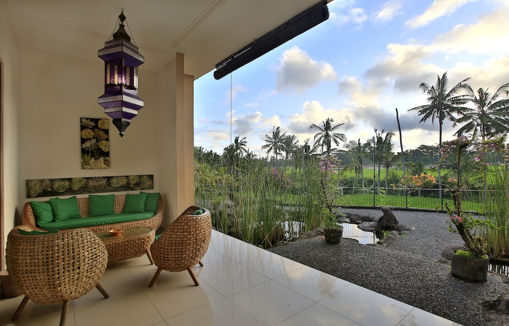 GREEN FIELD HOTEL AND BUNGALOW 23/50