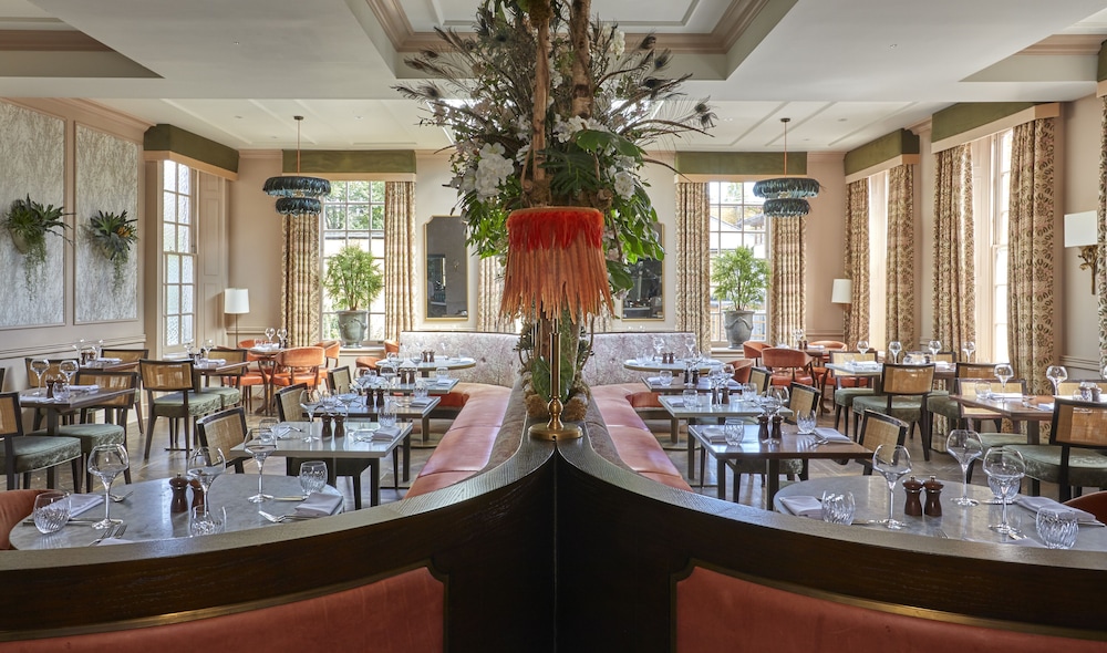 Richmond Hill Hotel 46/65