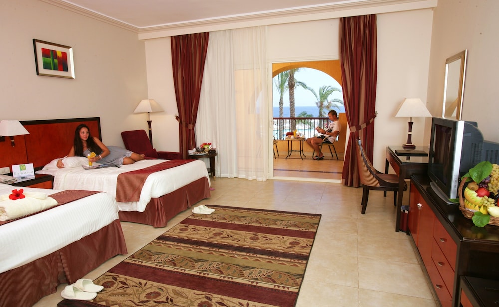 Rehana Royal Beach Resort and Spa 26/68
