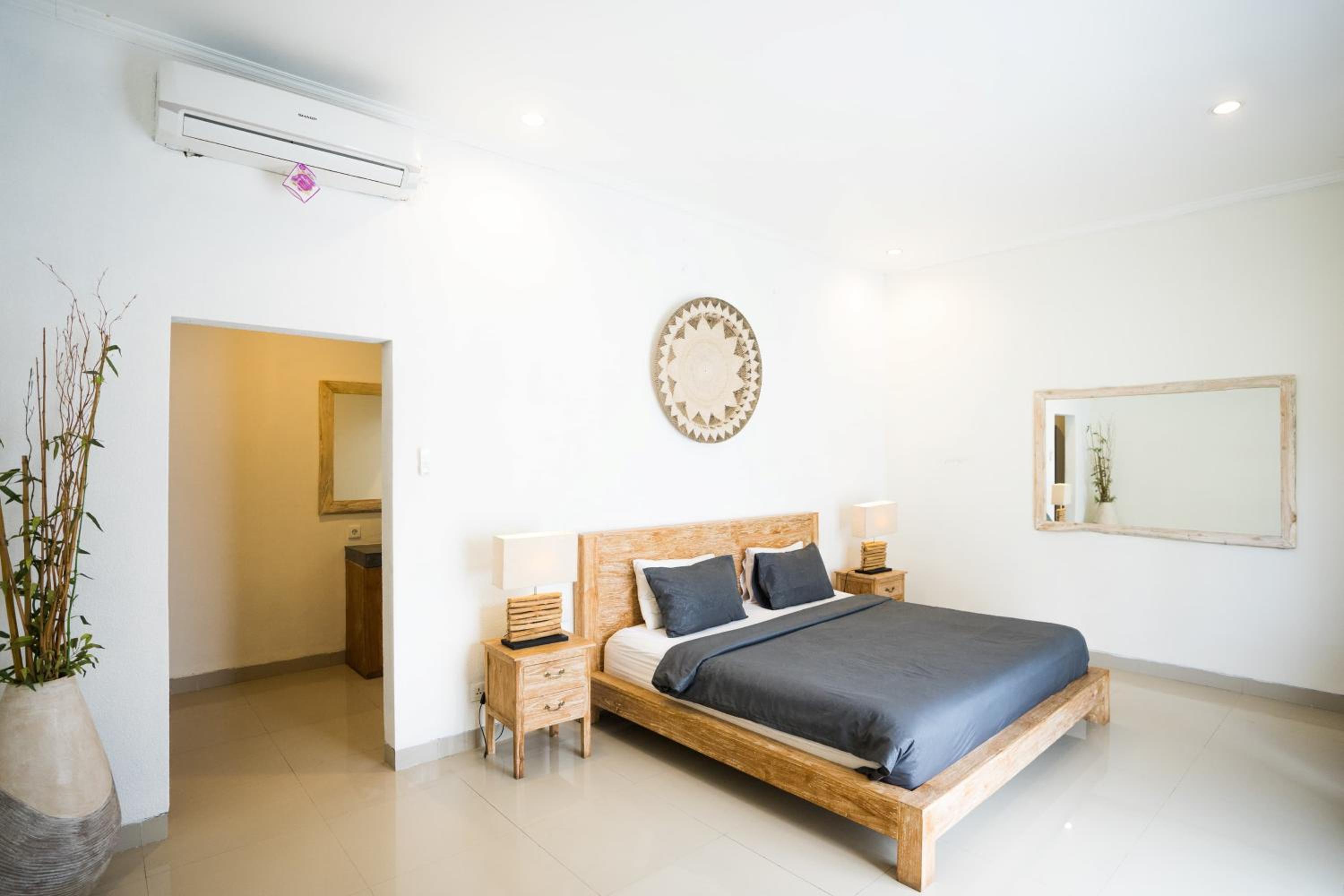 The Catur Villa 19/50