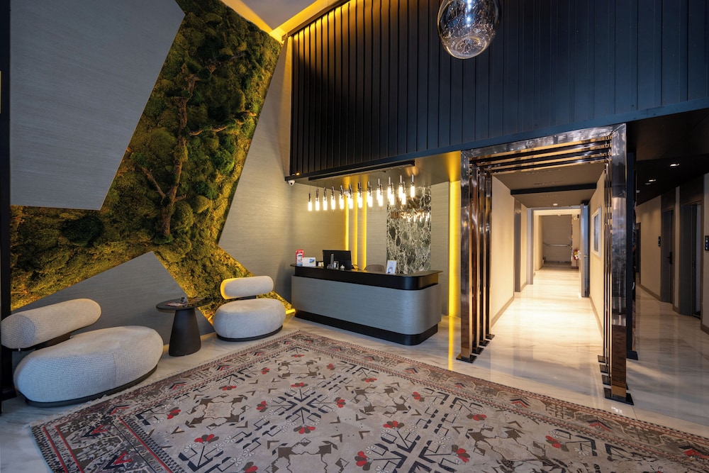 Vess Hotel 17/20