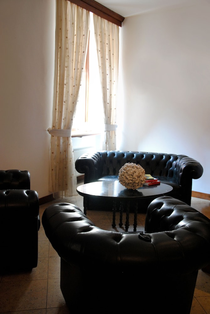 HOTEL SEBINO 16/28