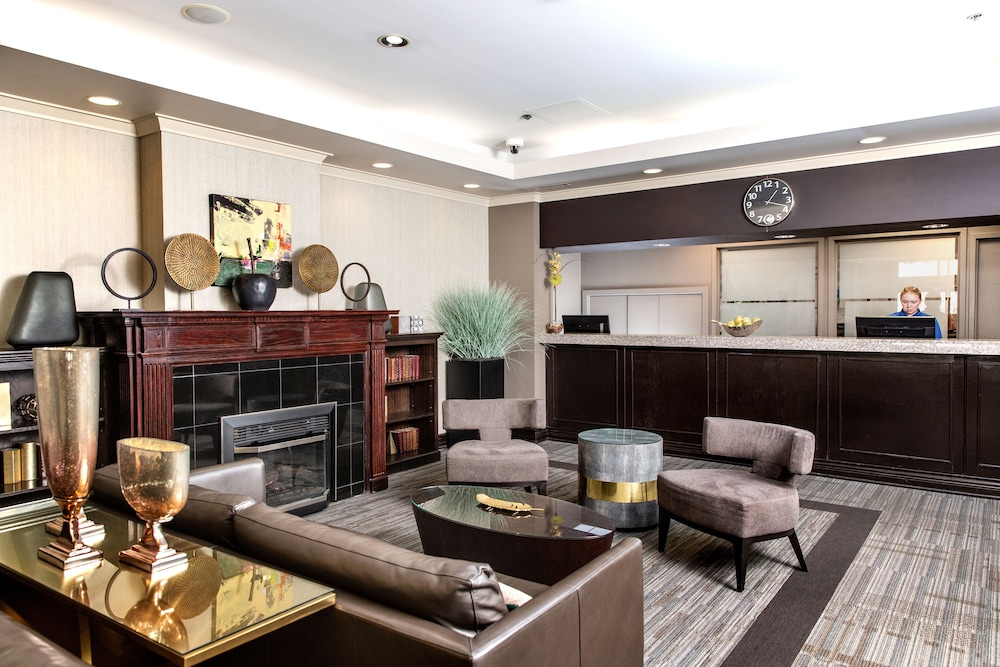Campus Tower Suite Hotel 38/67
