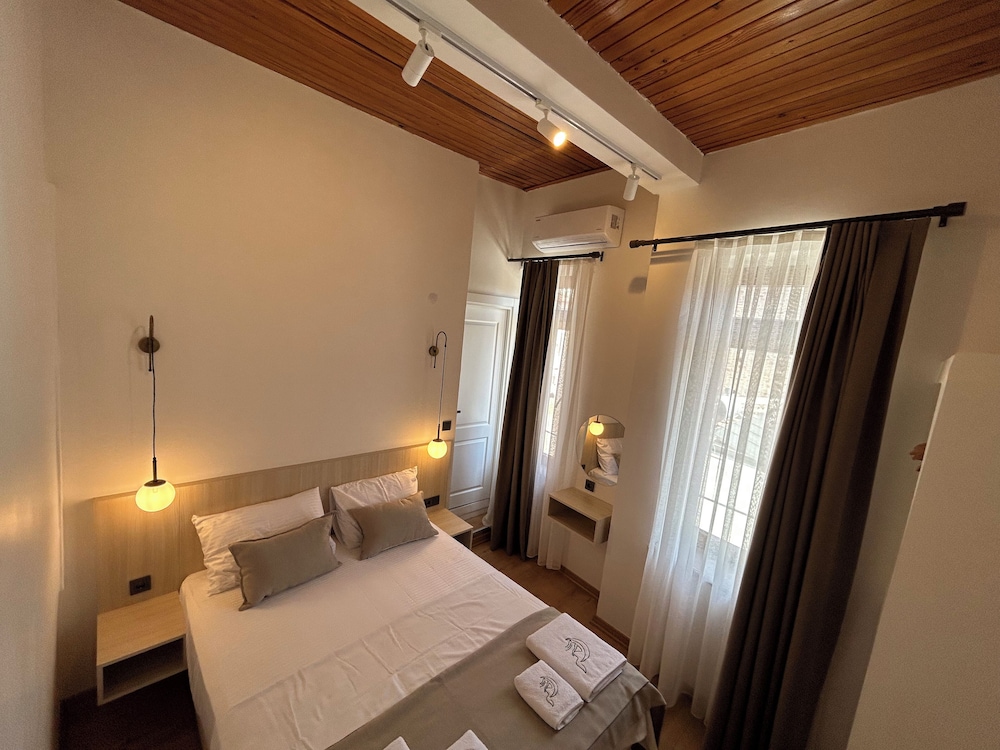 La Luna Otel Cunda 11/50