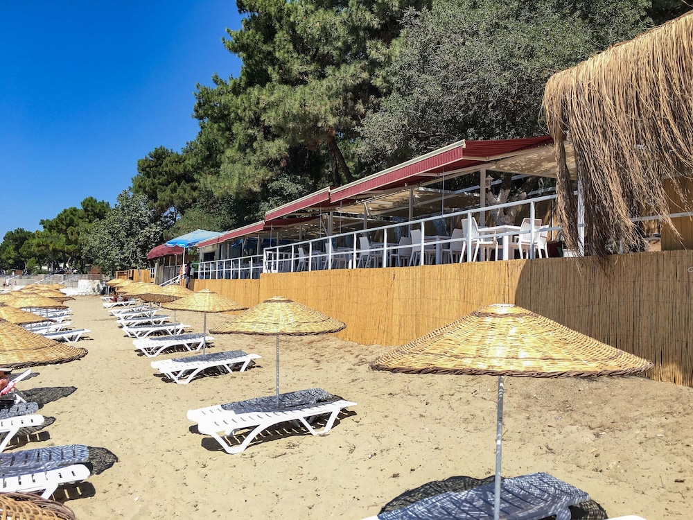 TROIA TUSAN HOTEL 64/67
