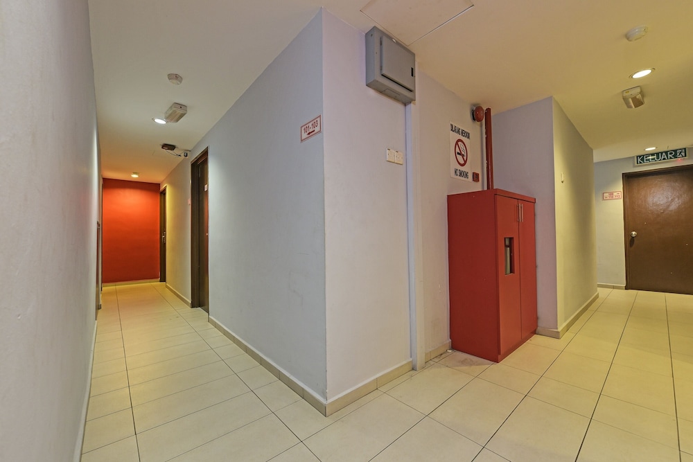 Hotel O M Three Hotel 42/55