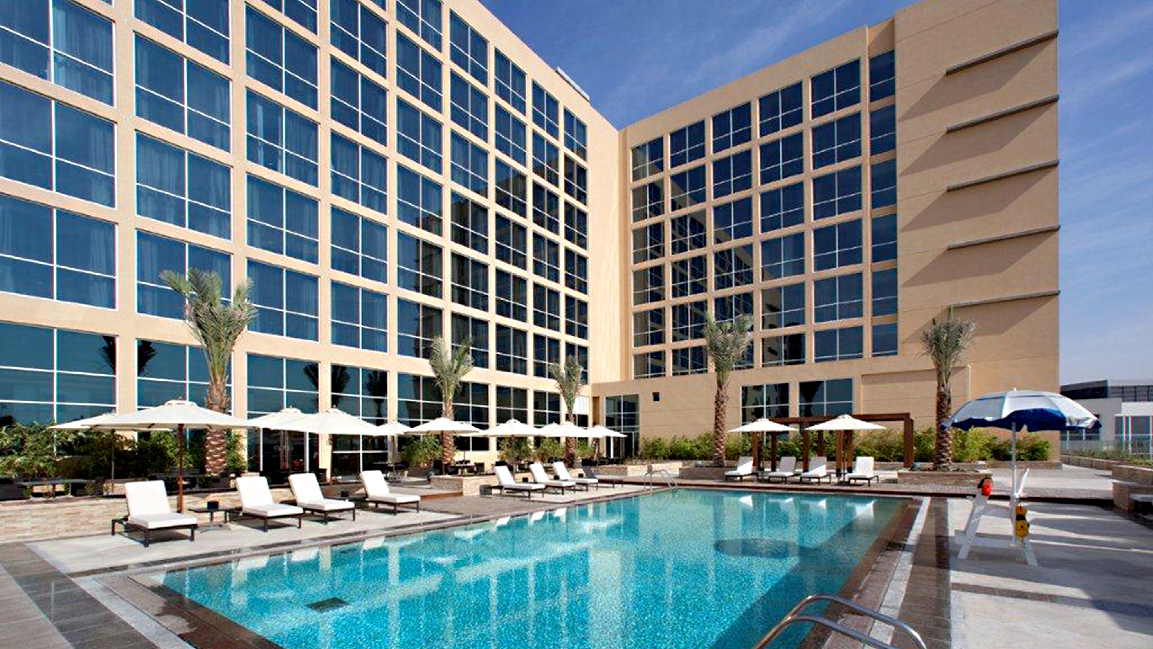 Yas Plaza Circuit by IHG 7/91