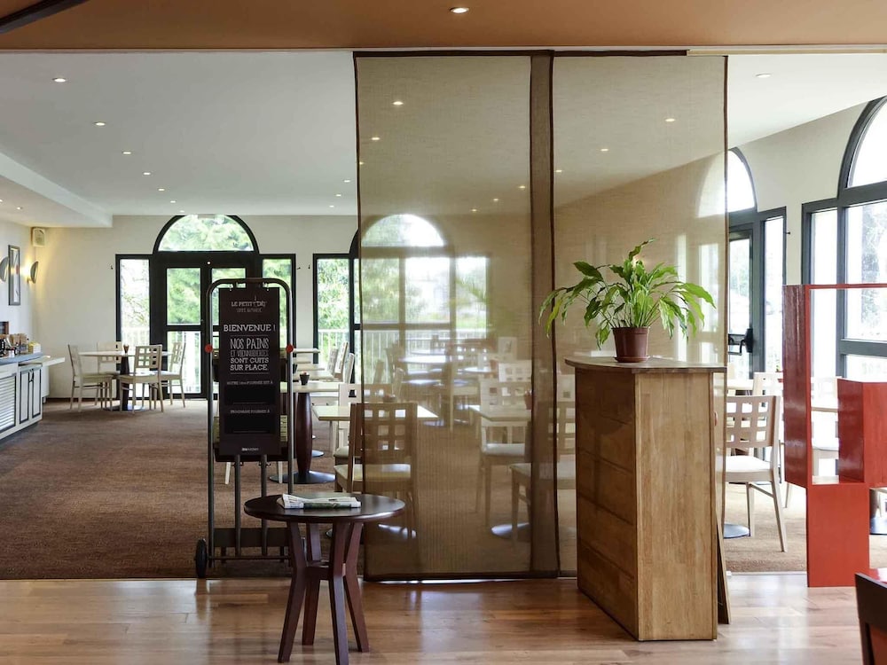 Ibis Nevers 36/63