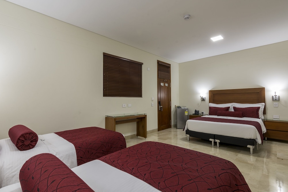 Dorado La 70 Hotel 30/69