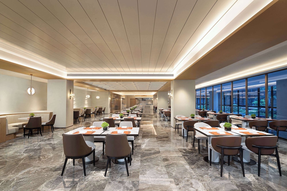 Wyndham Grand Xinchang Downtown 22/28
