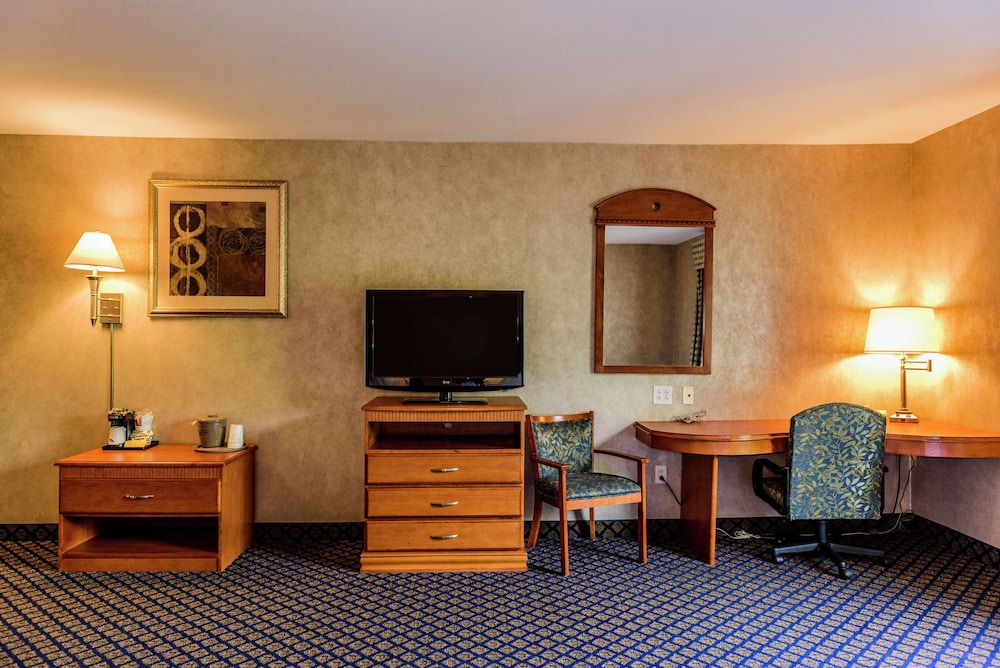 Hampton Inn And Suites Jamestown 26/37