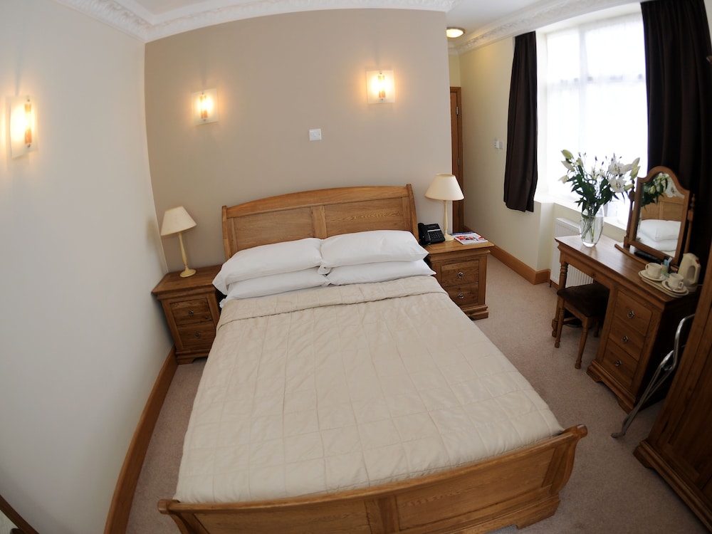 The Old Mill Hotel &amp; Lodge 15/67