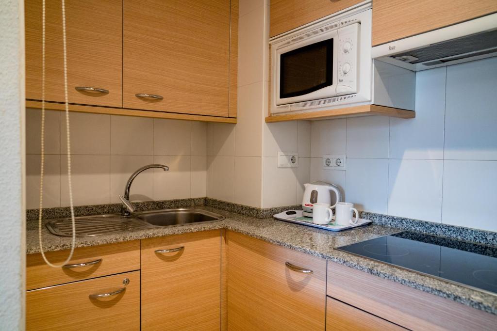 شقة بسريرين، Compostela Suites 4/4