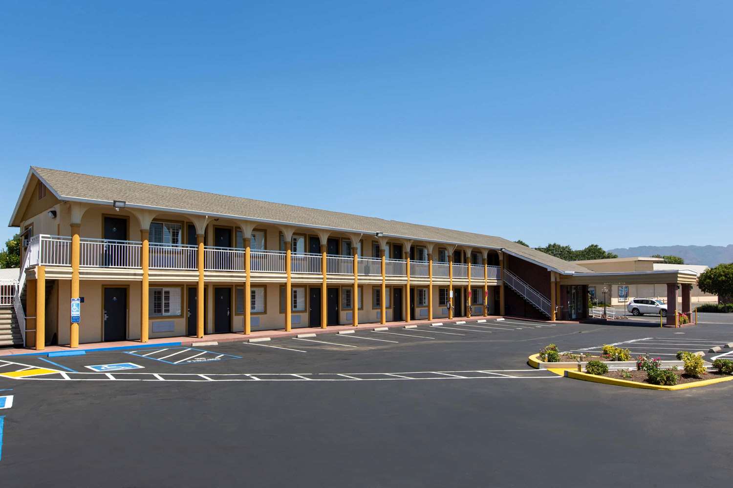 Days Inn by Wyndham Ukiah 1/7