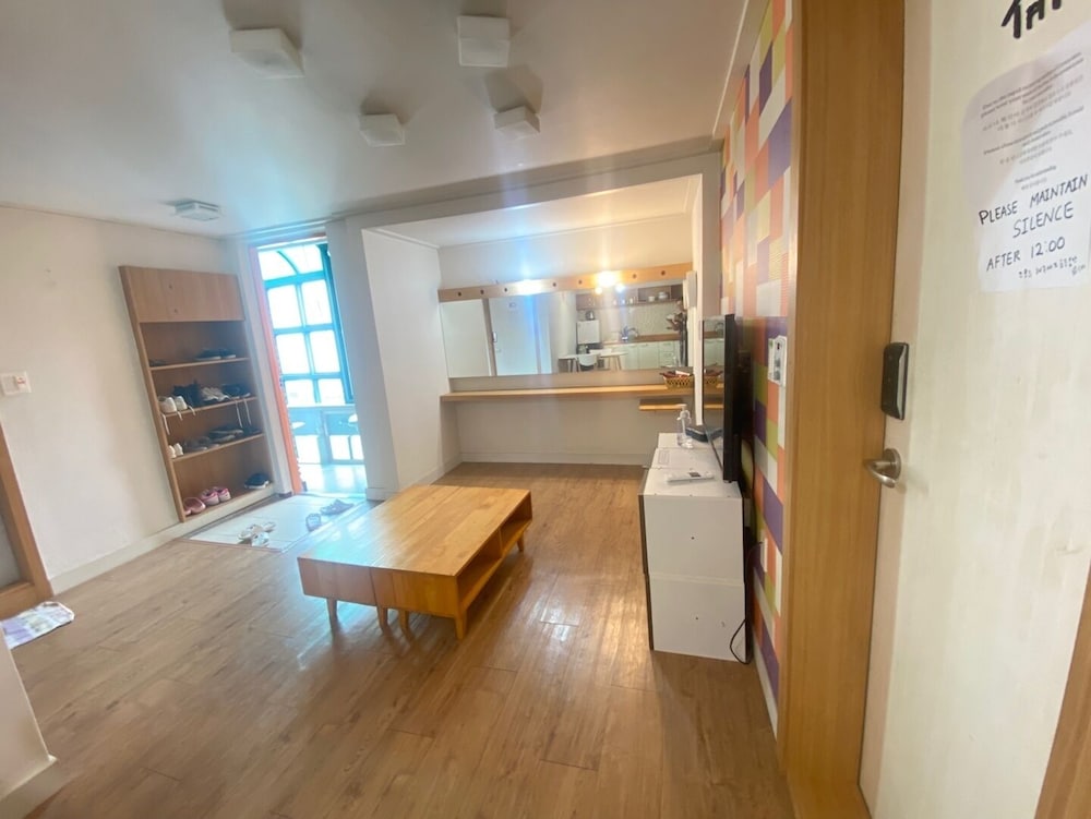 High Street Guest House 15/50