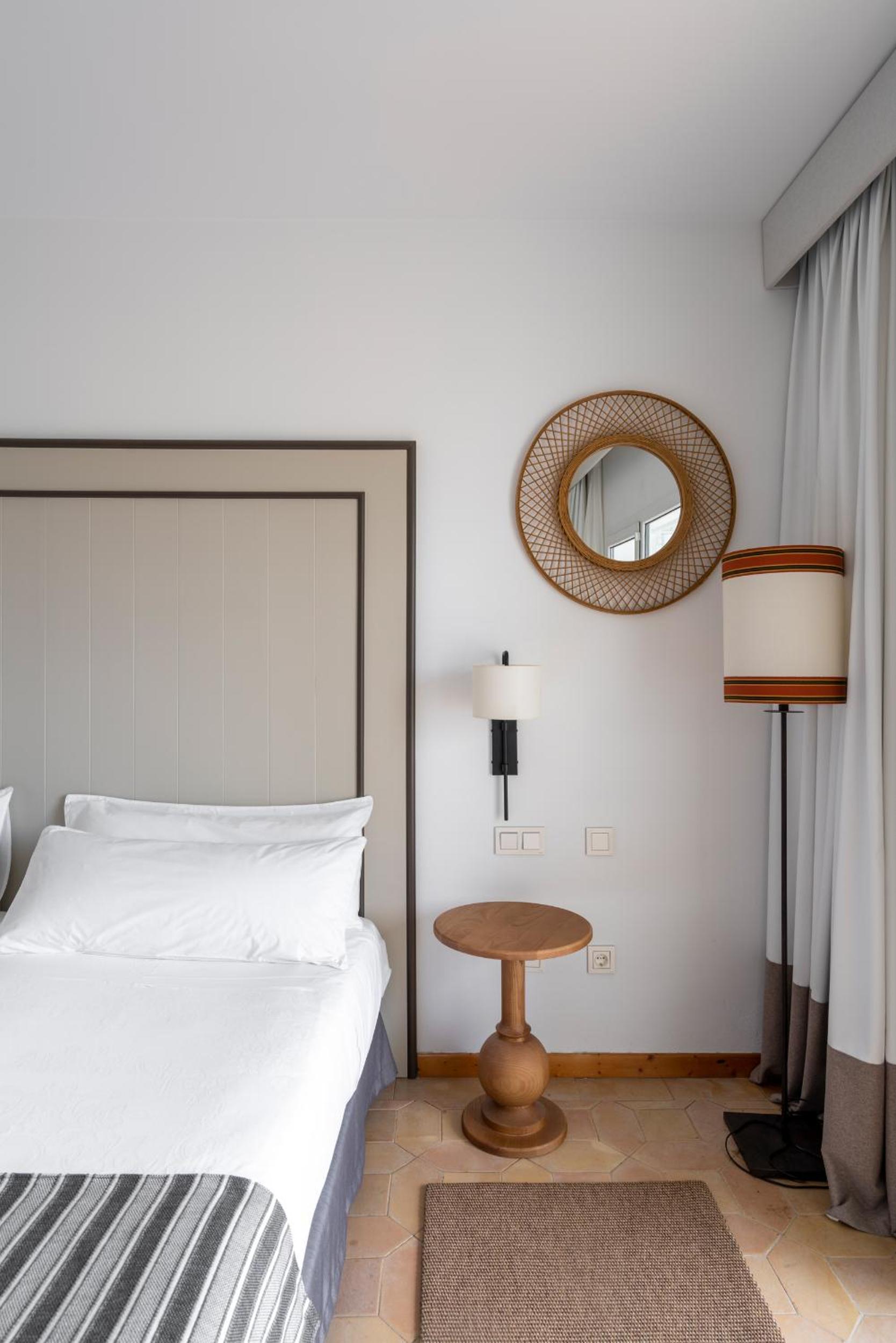 Room, Double Bed, Parador De Mazagon 8/10