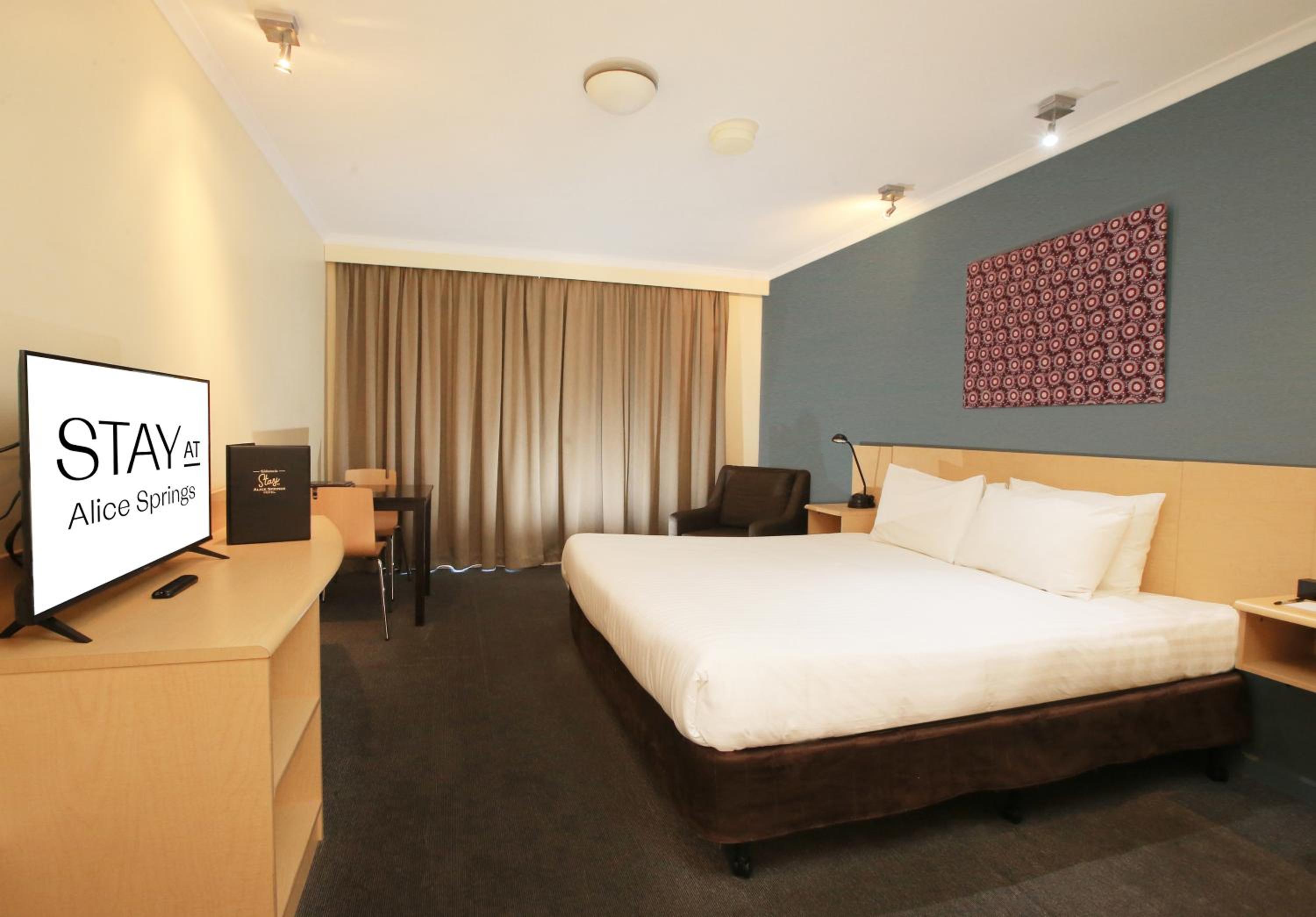 Deluxe, King Bed