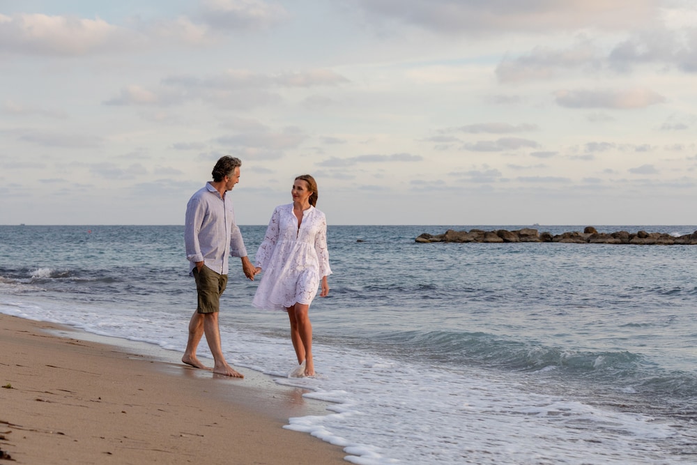 Amavi Hotel - Adults Only 66/72