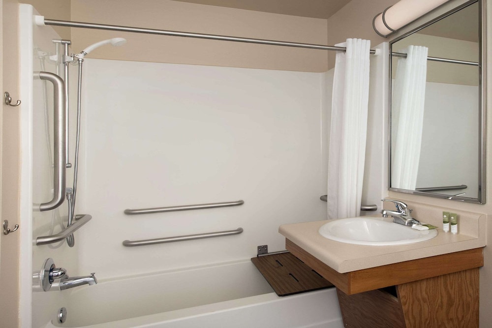 WoodSpring Suites Gainesville I-75 19/22