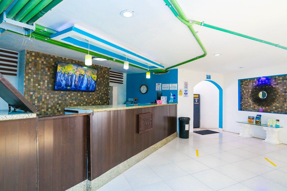 Hotel Parador Cancun by Kavia 12/60