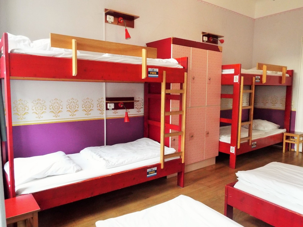 Hostel Mondpalast 26/73
