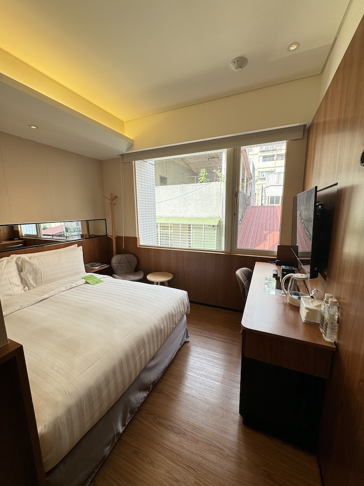 Panco Hotel 11/50
