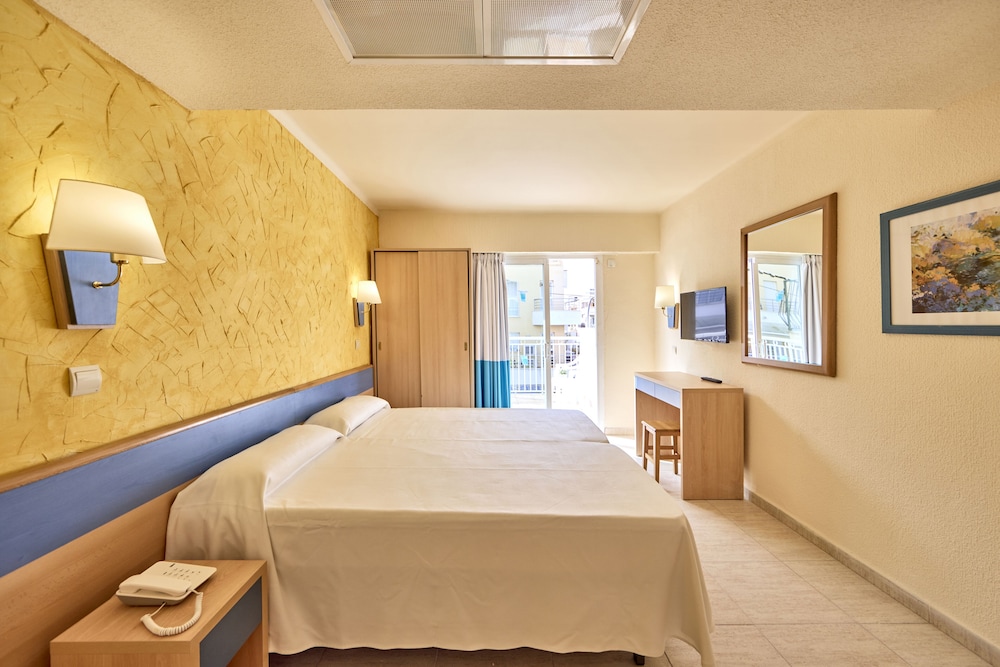 AHOI! Urban Beach Hotel 19/34