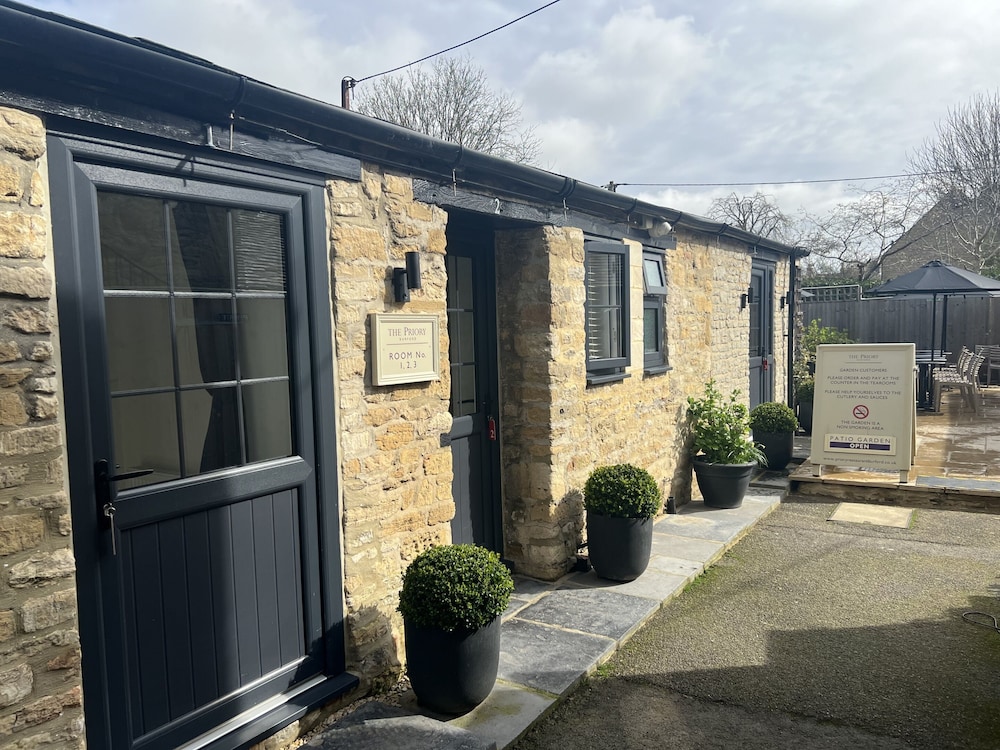 The Priory Burford Bed And Breakfast 6/59
