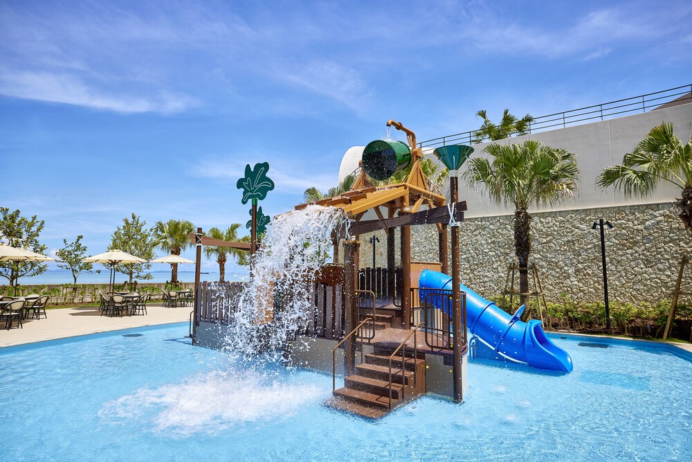 Ryukyu Hotel and Resort Nashiro Beach 38/49
